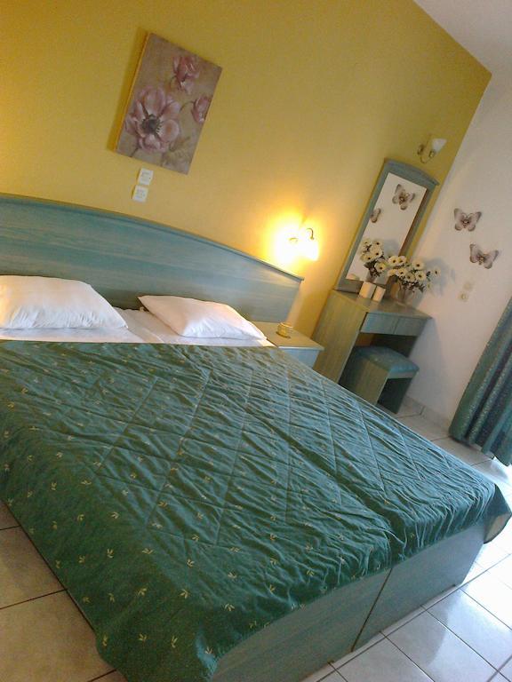 Smile'S Studios Tsilivi  Habitación foto